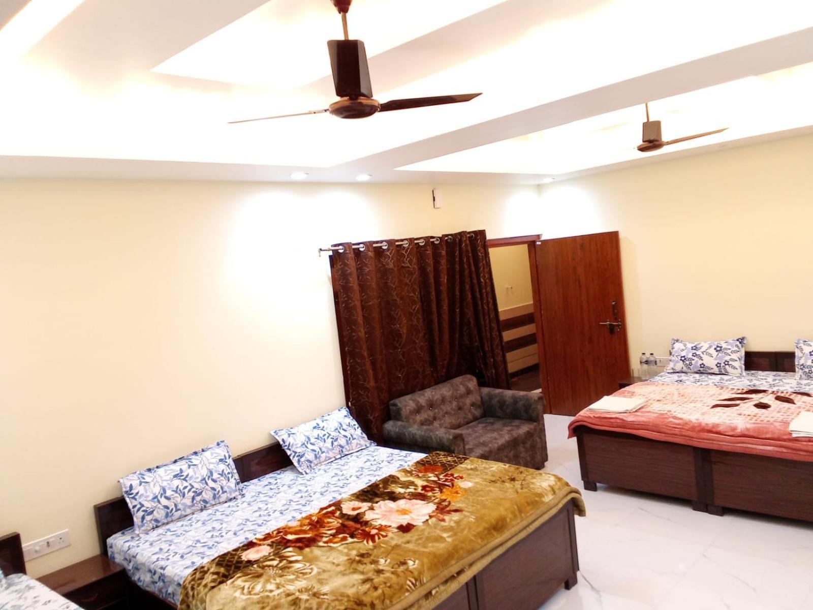Kaka Guest House Ayodhya Exterior photo